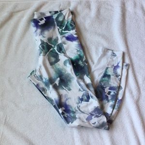 Never worn athleta leggings